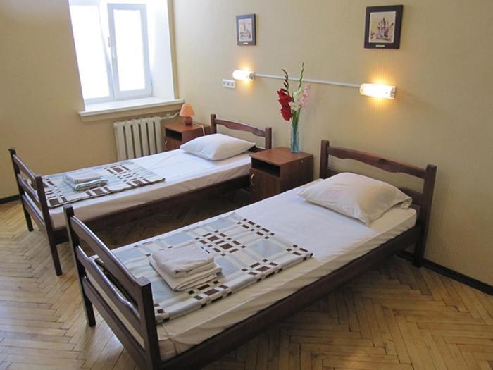 Yaroslav Hostel Kyiv Eksteriør billede